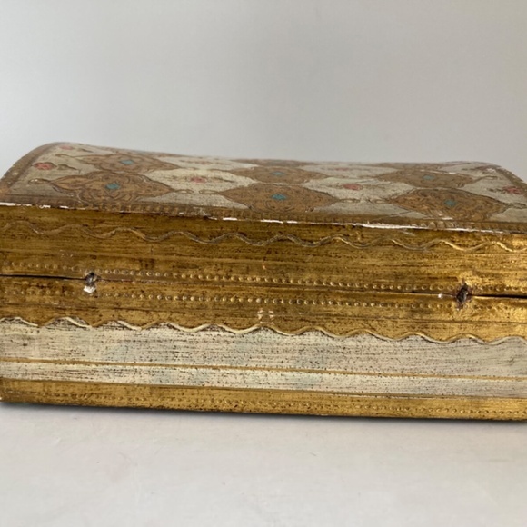Vintage Italian Florentine Wooden Box w/Hinged Lid Gold Rectangle Chippy Italy - Picture 6 of 16
